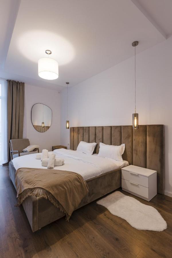 Apartment Near Iulius Mall With Balcony & Private Parking ทิมิชัวรา ภายนอก รูปภาพ